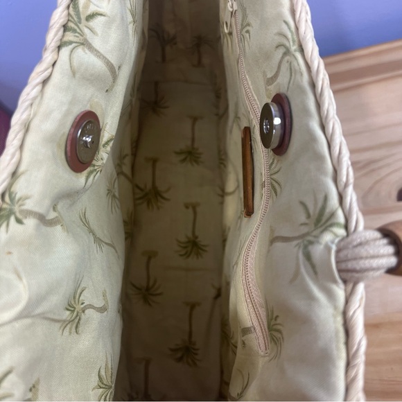 Fossil Straw Tote - Picture 10 of 10